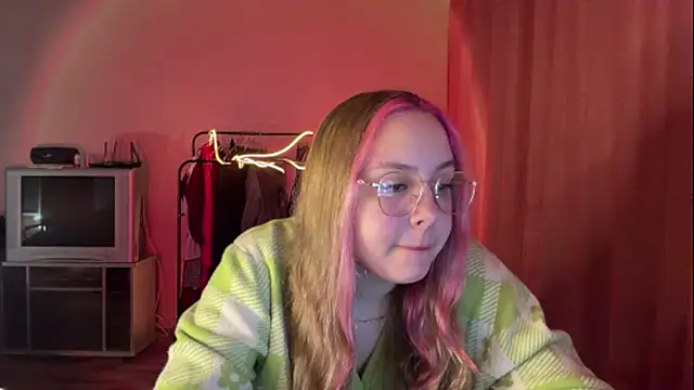 ZoraDearmon online show from 02.12.26