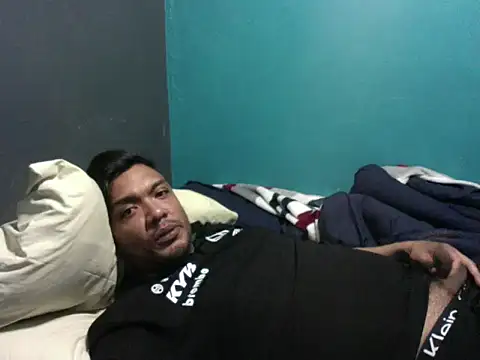 Snapshot of latinomoreno95 chatting on 04.05.26 latinomoreno95 online show from 04.05.26