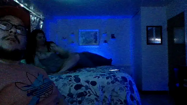 GeeKneeBee online show from 01.19.26