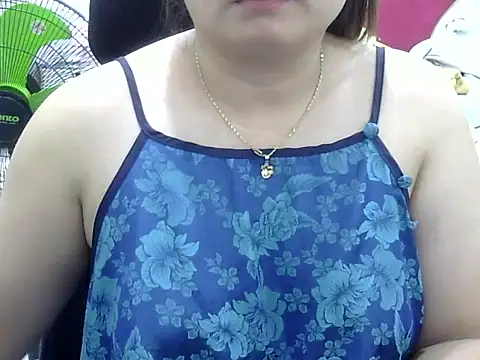 Snapshot of Sarah_no_land chatting on 07.21.26 Sarah no land online show from 07.21.26