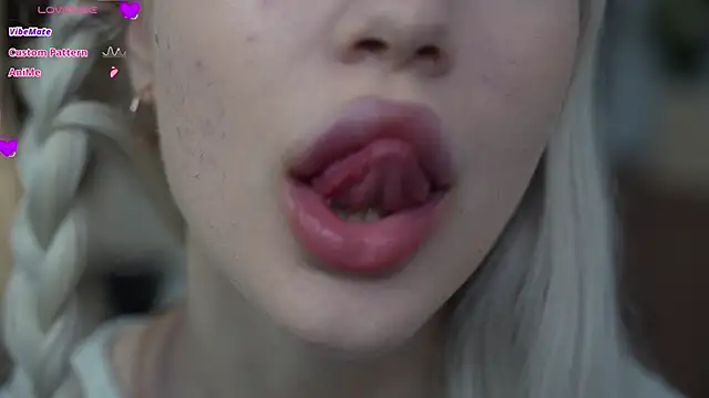 KristalCrowner online show from 03.02.26