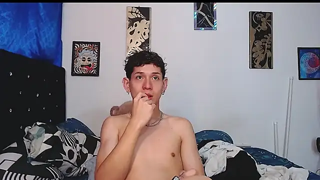 Snapshot of yorsamm_smit chatting on 02.24.26 yorsamm smit online show from 02.24.26