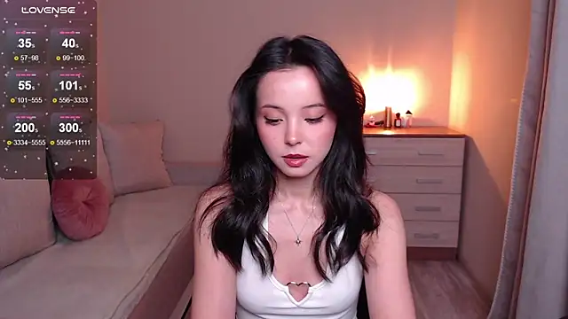 Snapshot of lia_hetty chatting on 01.25.25 lia hetty online show from 01.25.25