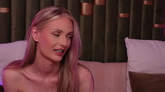 AmeliaAngel online show from 06.04.26