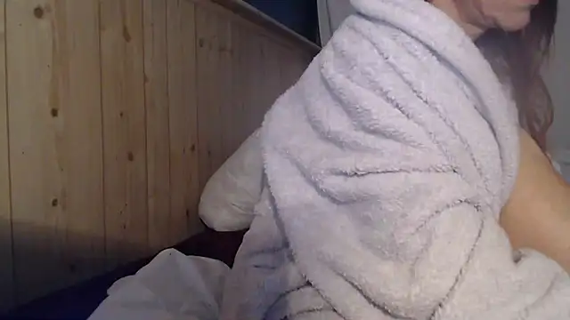 Snapshot of saraswirls69@xh chatting on 02.12.25 saraswirls69xh online show from 02.12.25