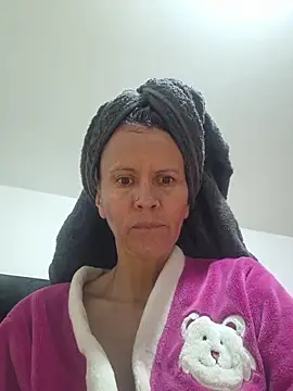 cintia love online show from 04.05.26