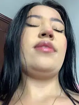 DulcePiink online show from 02.15.26