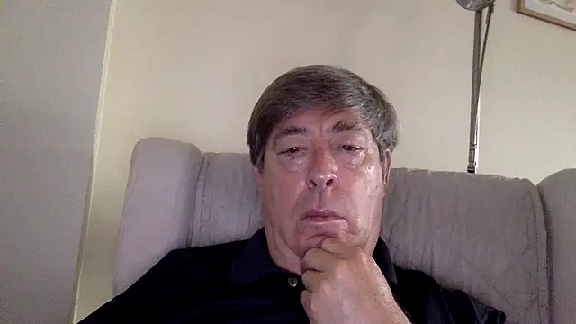 Snapshot of alfredo10011 chatting on 06.23.26 alfredo10011 online show from 06.23.26