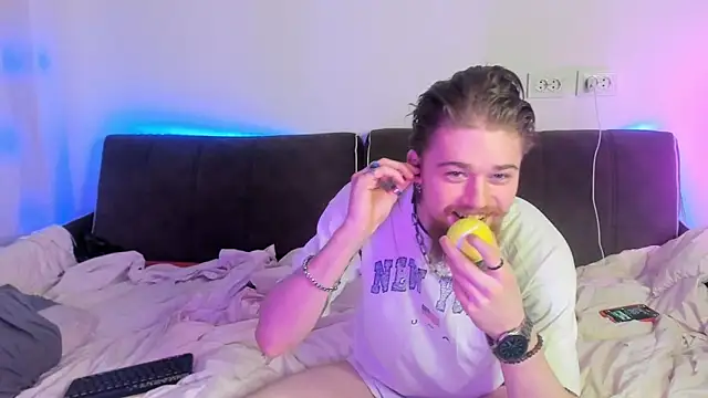 Lev Miller online show from 03.06.26