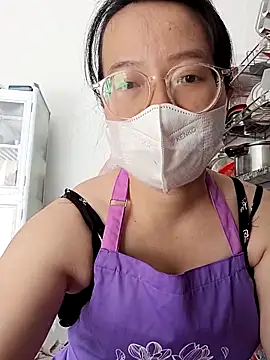 Snapshot of lina_loveee chatting on 02.16.26 lina loveee online show from 02.16.26