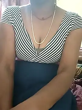 Snapshot of Meena_Meenakshi chatting on 02.13.26 Meena Meenakshi online show from 02.13.26