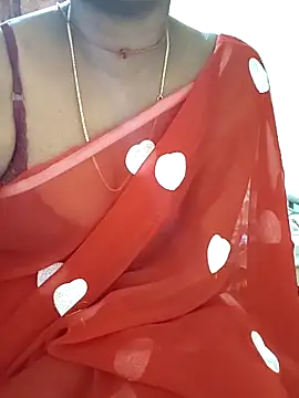 Snapshot of Meena_Meenakshi chatting on 02.14.26 Meena Meenakshi online show from 02.14.26