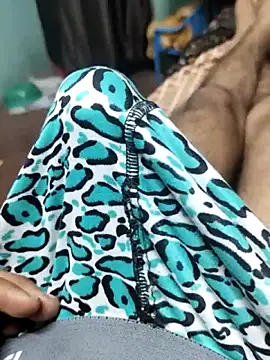 8inchhere online show from 03.04.26