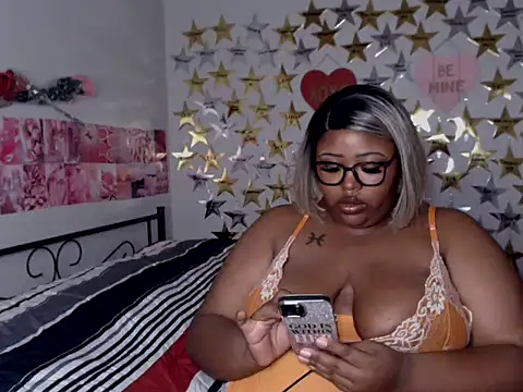 Chocolatebunnyxx96 online show from 01.07.26