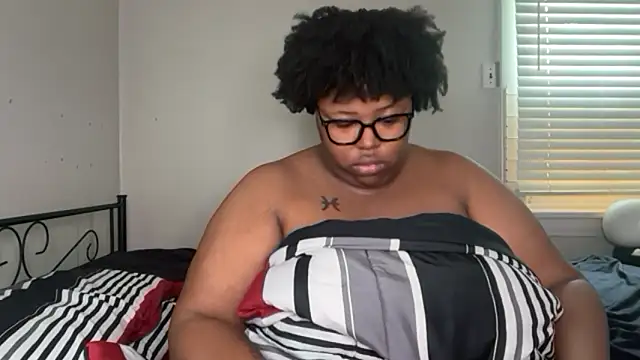 Snapshot of Chocolatebunnyxx96 chatting on 04.26.26 Chocolatebunnyxx96 online show from 04.26.26