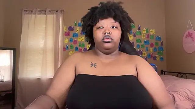Snapshot of Chocolatebunnyxx96 chatting on 06.27.26 Chocolatebunnyxx96 online show from 06.27.26