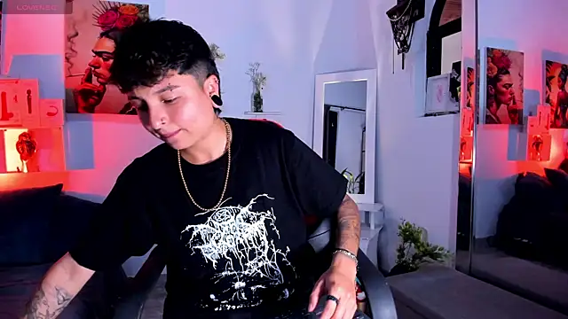 Snapshot of Zury_Ramirez chatting on 01.06.26 Zury Ramirez online show from 01.06.26