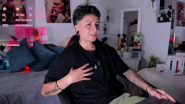 Snapshot of Zury_Ramirez chatting on 01.13.26 Zury Ramirez online show from 01.13.26