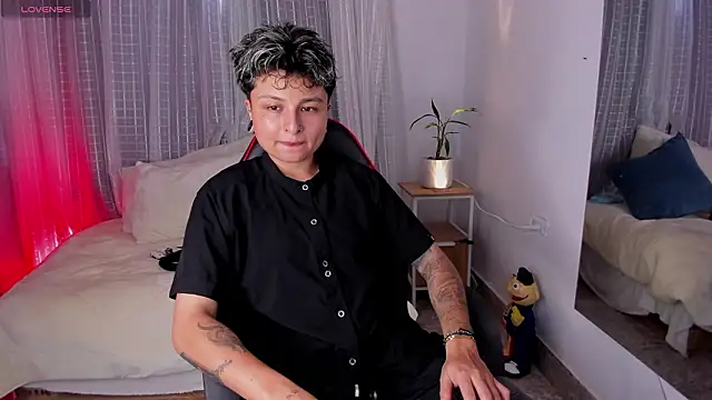 Zury Ramirez online show from 03.27.26