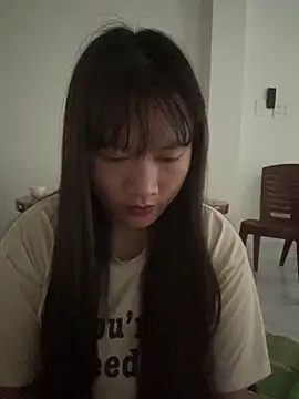 Snapshot of Suni-ii chatting on 04.29.26 Suni-ii online show from 04.29.26