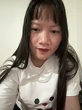 Snapshot of Suni-ii chatting on 05.08.26 Suni-ii online show from 05.08.26