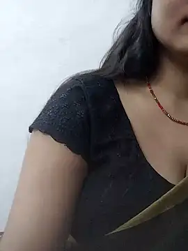 Snapshot of Cute-angle-1 chatting on 02.13.26 Cute-angle-1 online show from 02.13.26