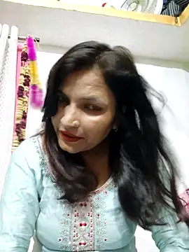 Snapshot of Priyaa_1433 chatting on 06.18.26 Priyaa 1433 online show from 06.18.26