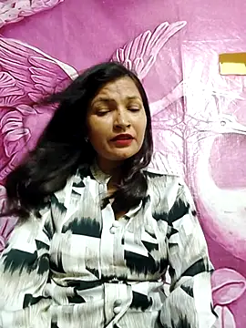 Snapshot of Priyaa_1433 chatting on 06.27.26 Priyaa 1433 online show from 06.27.26