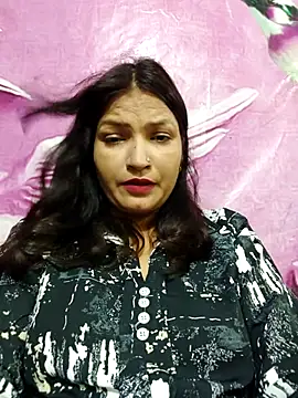 Snapshot of Priyaa_1433 chatting on 07.05.26 Priyaa 1433 online show from 07.05.26