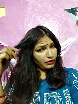 Snapshot of Priyaa_1433 chatting on 07.19.26 Priyaa 1433 online show from 07.19.26
