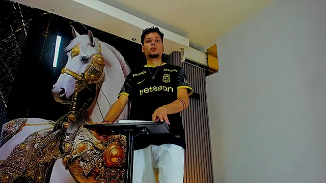 Snapshot of Lucas_hot_20 chatting on 03.04.26 Lucas hot 20 online show from 03.04.26