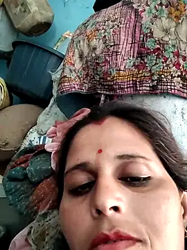 Snapshot of Bhavna8080 chatting on 06.04.26 Bhavna8080 online show from 06.04.26