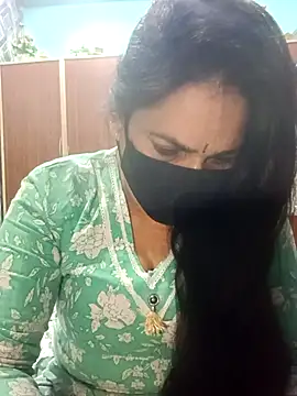 Snapshot of 01Roshani chatting on 02.11.26 01Roshani online show from 02.11.26