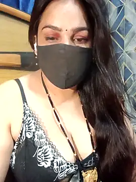 Snapshot of 01Roshani chatting on 02.16.26 01Roshani online show from 02.16.26