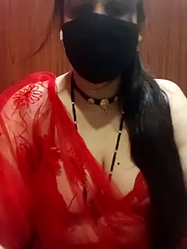 Snapshot of 01Roshani chatting on 04.30.26 01Roshani online show from 04.30.26
