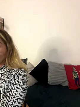 Felicity Hops online show from 01.15.26