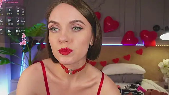 Snapshot of Lil__Fleur chatting on 02.11.26 Lil Fleur online show from 02.11.26