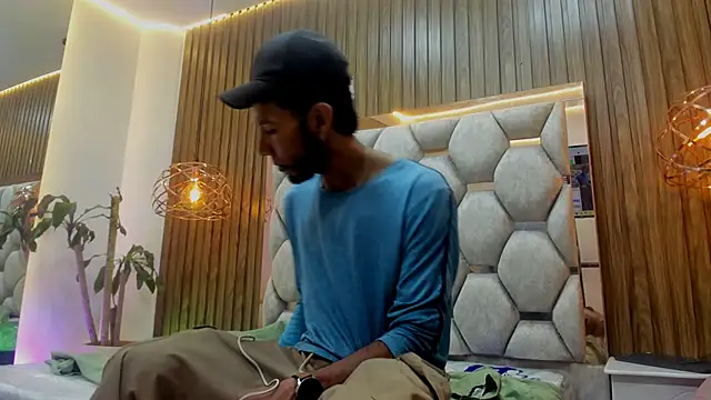 Snapshot of james__walsh chatting on 02.23.26 james walsh online show from 02.23.26