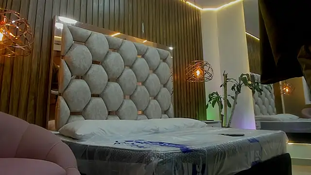 Snapshot of james__walsh chatting on 02.28.26 james walsh online show from 02.28.26