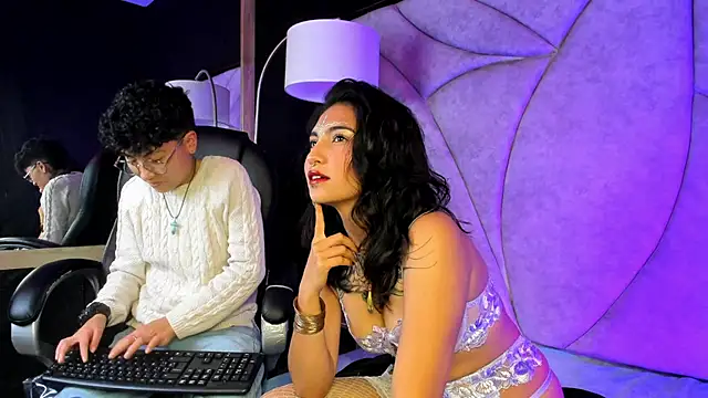 velvet mystic online show from 04.16.26