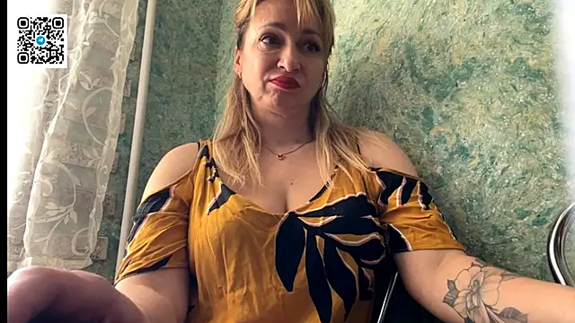 Lapussia  online show from 04.17.26