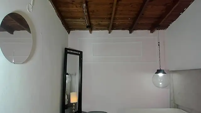 ZoeFox5 online show from 03.10.26