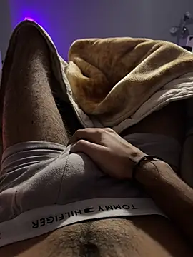 Snapshot of saadbutt13 chatting on 01.18.26 saadbutt13 online show from 01.18.26