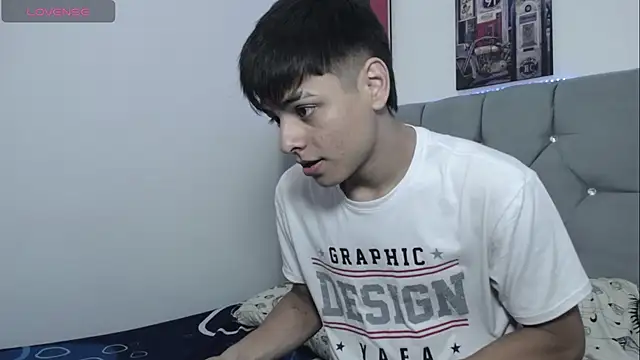 Loganjhonson19 online show from 01.16.26