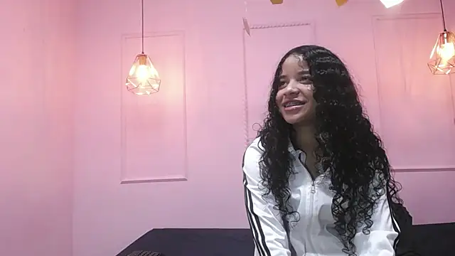 Snapshot of sofia1sweet chatting on 03.27.26 sofia1sweet online show from 03.27.26