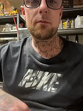 WIDBIGWHITECOCK online show from 03.04.26