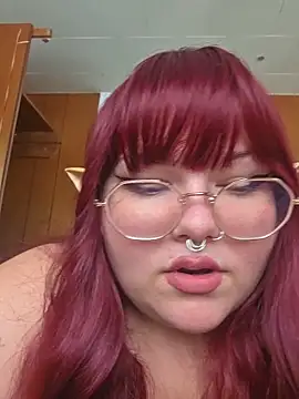 LunaLuxxx666 online show from 02.04.26