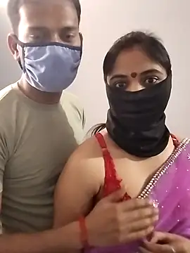 Snapshot of Sexy_pari01 chatting on 03.28.26 Sexy pari01 online show from 03.28.26