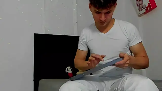 camilo model online show from 05.16.26