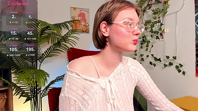 Pinky One online show from 01.12.26